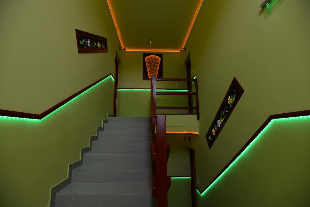 Nexus Vendeghaz Szeged Aparthotel Стая снимка